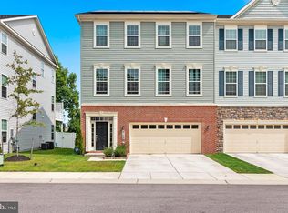 8159 Villaggio Dr, Millersville, MD 21108