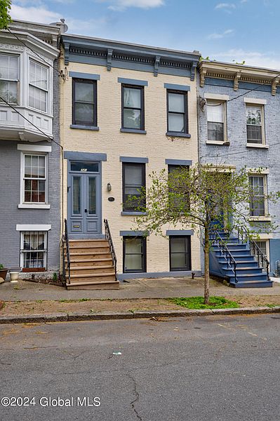 2nd image of 341 Hudson Avenue