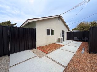 1518 Warwick Ave, Thousand Oaks, CA 91360