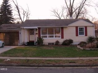 3134 Darwin Dr, Falls Church, VA 22042
