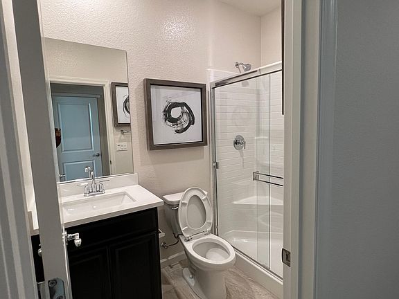 4th image of 4161 Cypress Grove Dr #B