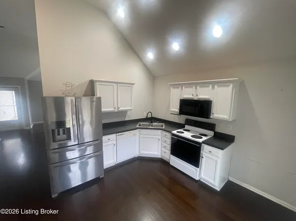 6813 Woodhaven Place Dr, Louisville, KY 40228