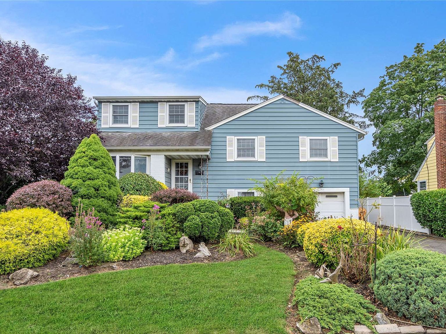 2511 Hyacinth Street, Westbury, NY 11590 Zillow