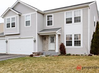210 W Hidden Trl, Elkhorn, WI 53121
