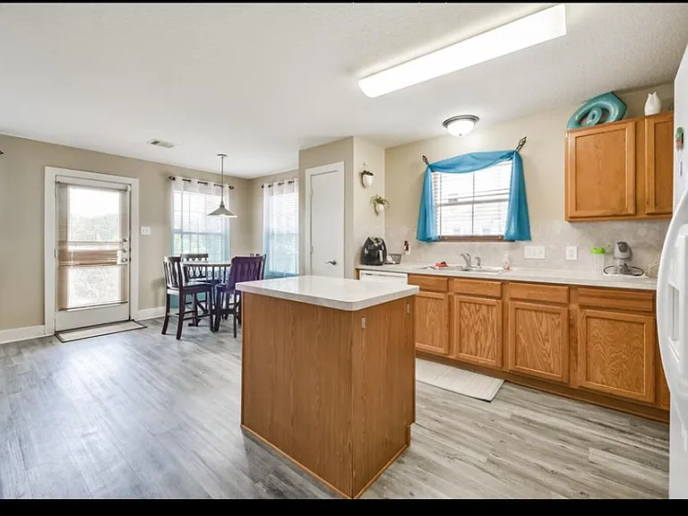19403 Wann Park Dr — Photo 8