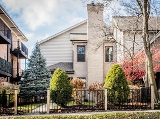 324 S Cass Ave, Westmont, IL
