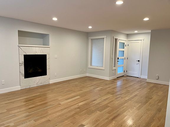4th image of 3631 S Findlay St