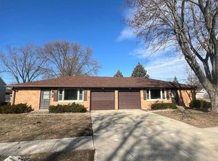 1444 Pilgrim St, Green Bay, WI 54304