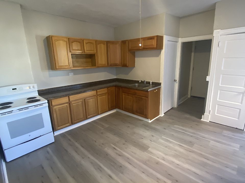 1st image of 441 Wethersfield Ave APT 2N