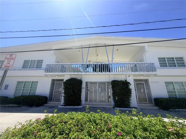8080 Tatum Waterway Dr, Miami Beach, FL