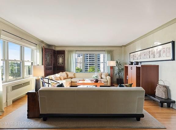 3rd image of 4300 N Marine Dr APT 704