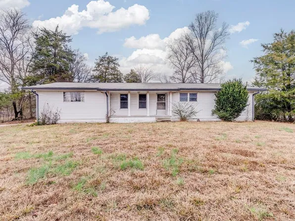 141 Howard Leonard Rd, Ringgold, GA 30736