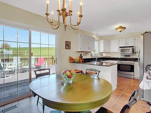 Dining Area opens to deck