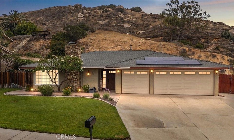 1st image of 5721 Peacock Ln