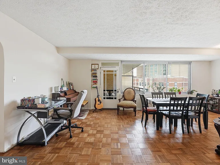 4740 Connecticut Ave NW #818 — Photo 4