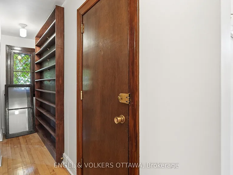 99 Charlotte St #3 — Photo 7