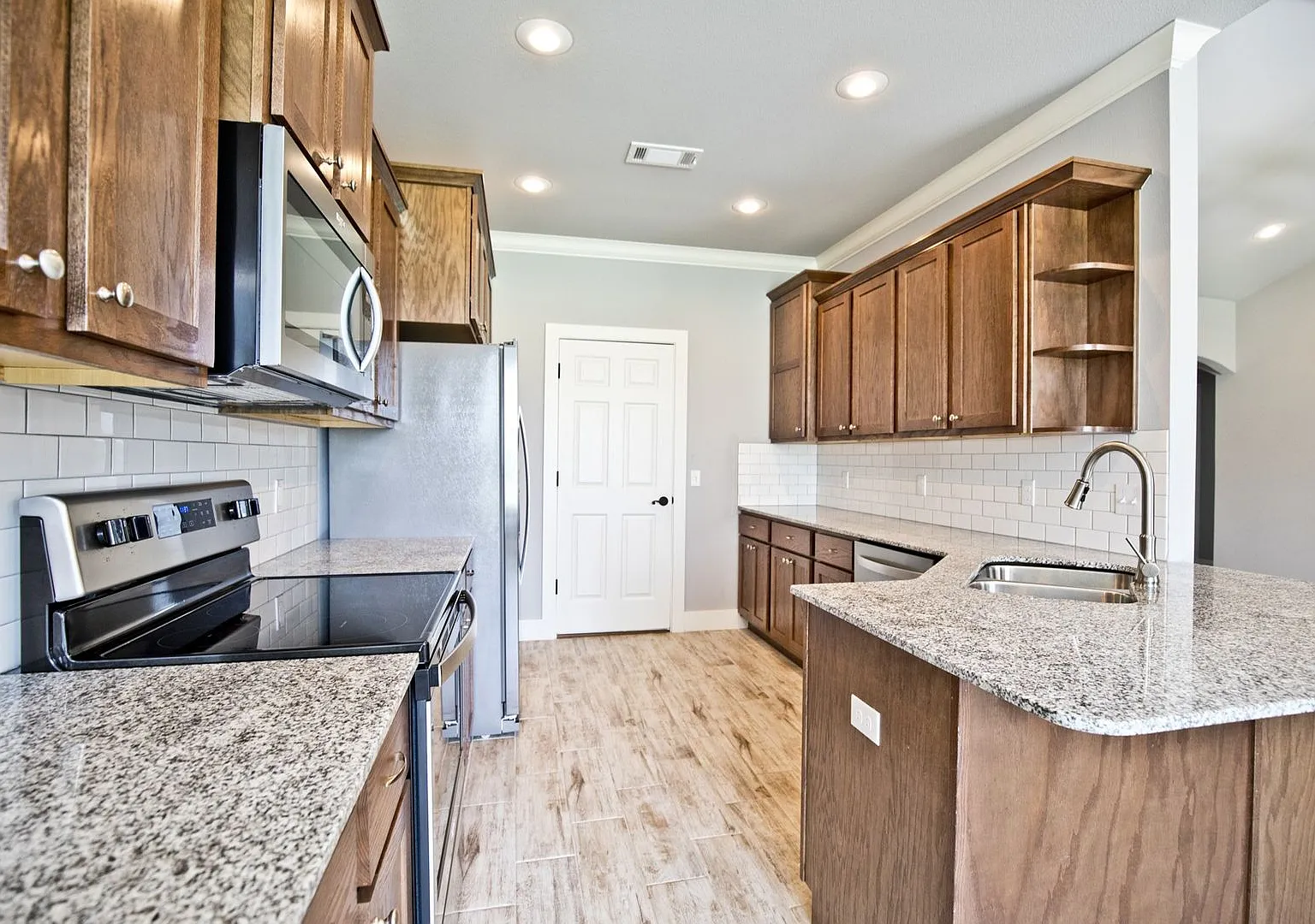 114 Alder Street — Photo 3