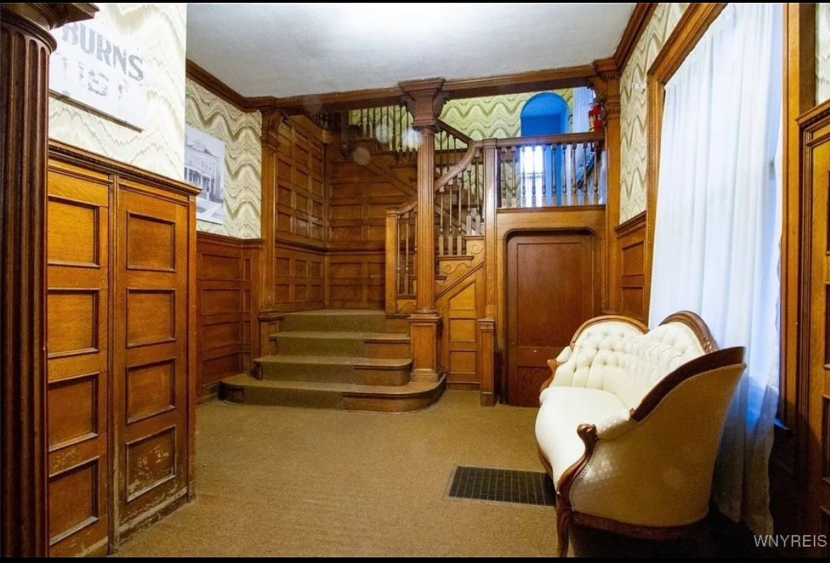 Building Photo - 374 Elmwood Ave #2