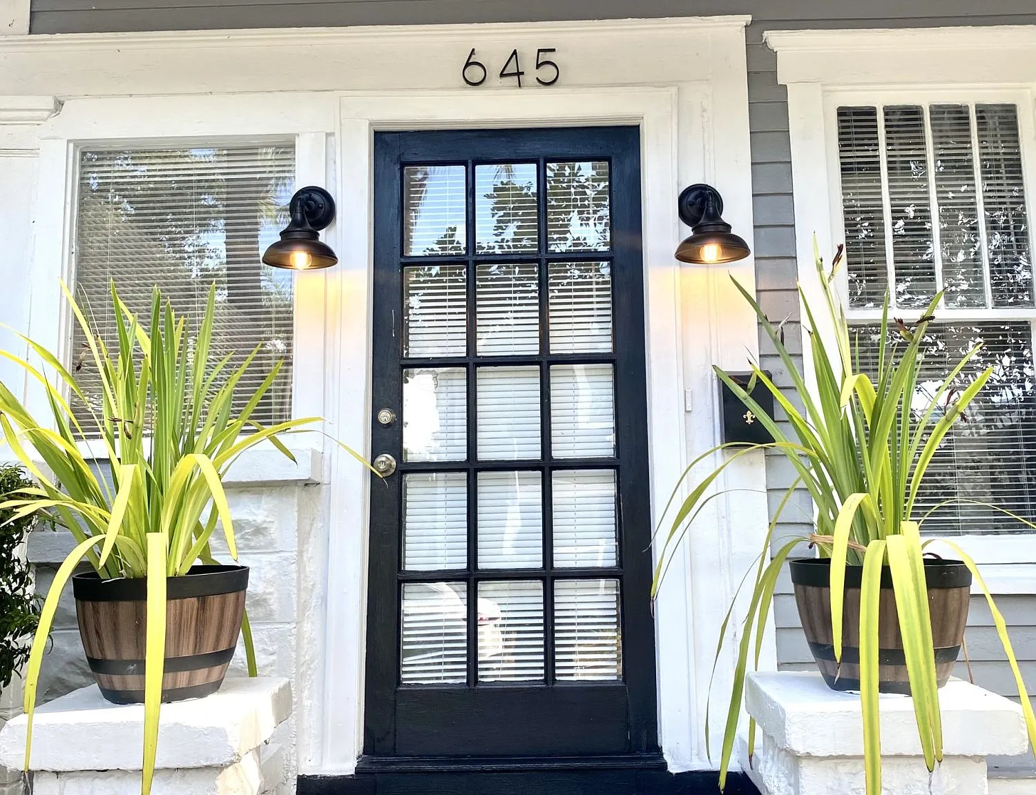 4 bed, 1200 sqft, $3,299 — Photo 2