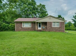 3284 Carter Rd, Cookeville, TN 38506