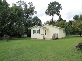 119 Hidden Cove Ln, Elizabethton, TN 37643