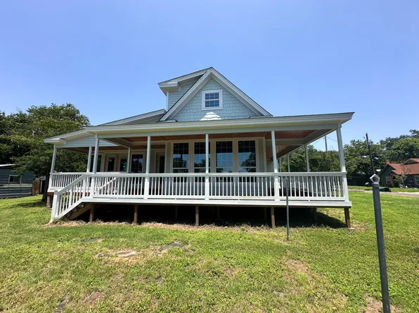 506 S 6th St, Gatesville, TX 76528