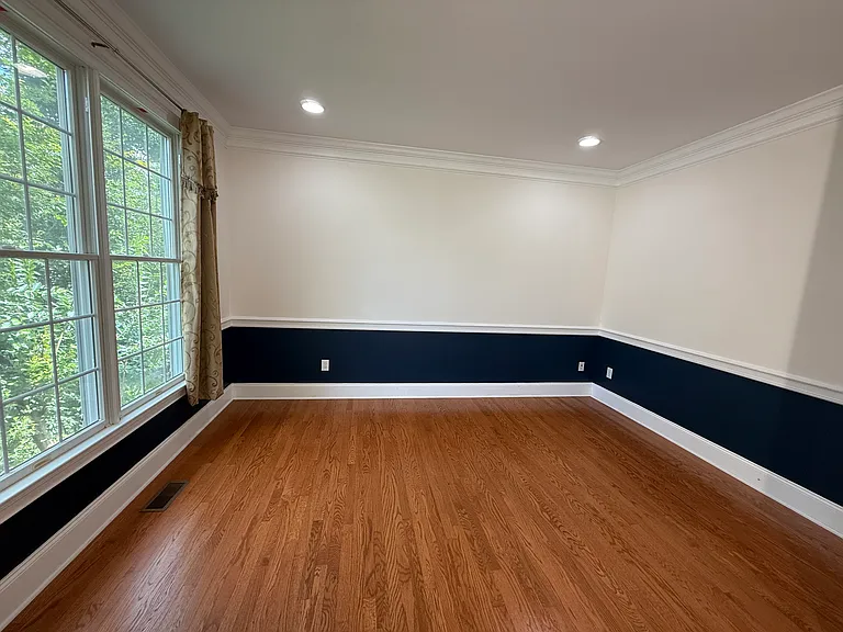 606 Winston Ln — Photo 12