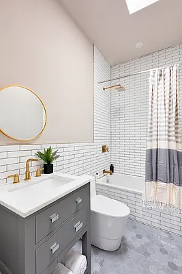 Rented by Compass | media 35