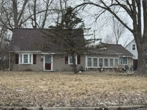 1080 Stony Point Rd, Grand Island, NY 14072