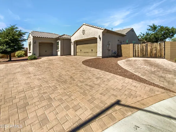 9585 W WHISPERING WIND Drive, Peoria, AZ 85383