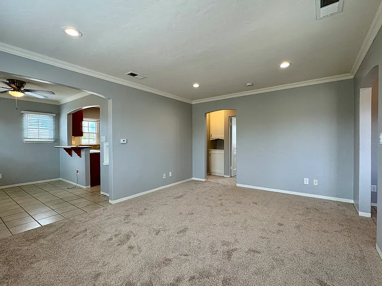 2975 Laurel St #19 — Photo 9