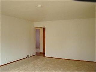 4th image of 1017 N William St