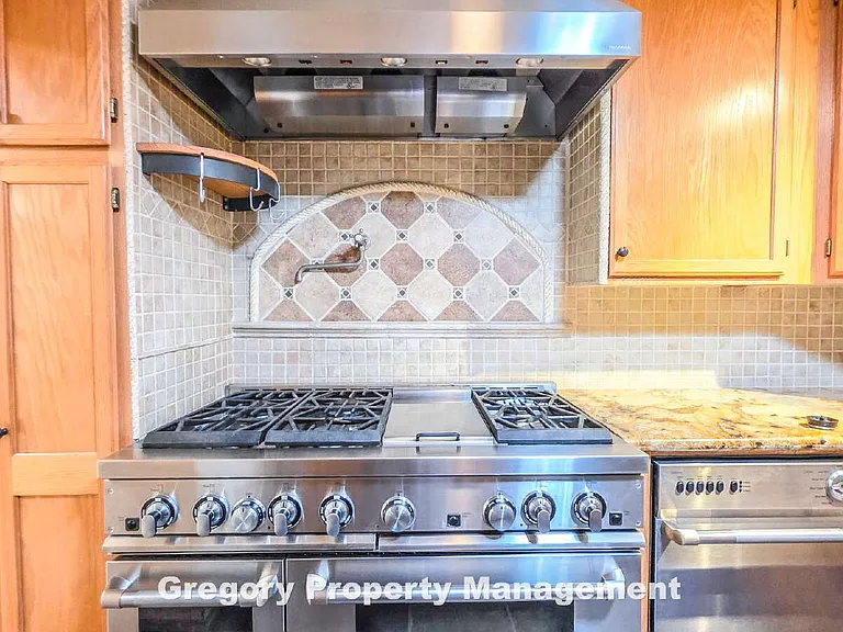 622 204th St SE — Photo 10