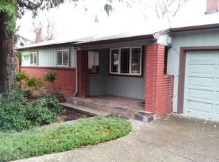 960 Park St, Ashland, OR