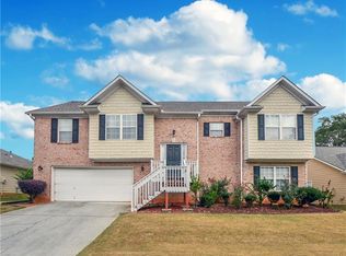 3990 Savannah Ridge Trce, Loganville, GA 30052