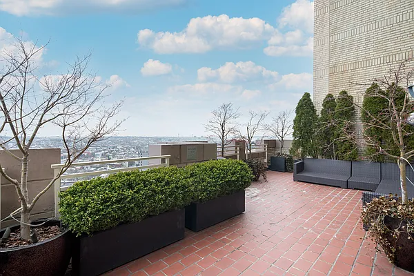Rented by Douglas Elliman | media 10