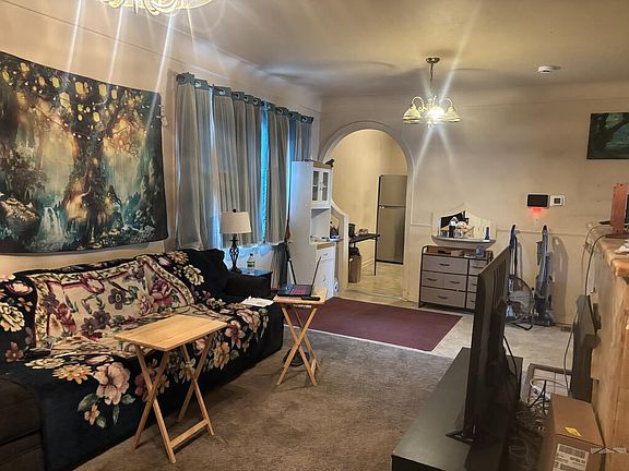 2nd image of 218 Lewis Ave