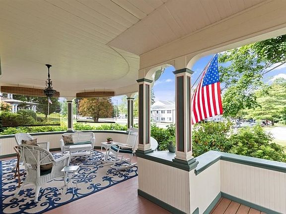 3rd image of 124 Elm Street