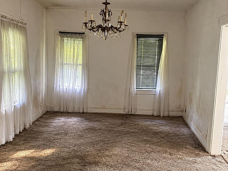 1st image of 1606 Avenue A