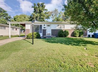 14 Ronda Dr, Florissant, MO 63031