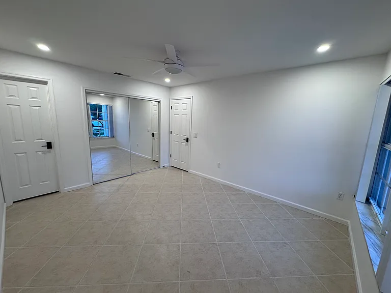 8421 NW 7th Ct — Photo 25