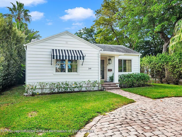 240 Almeria Rd — Photo 3