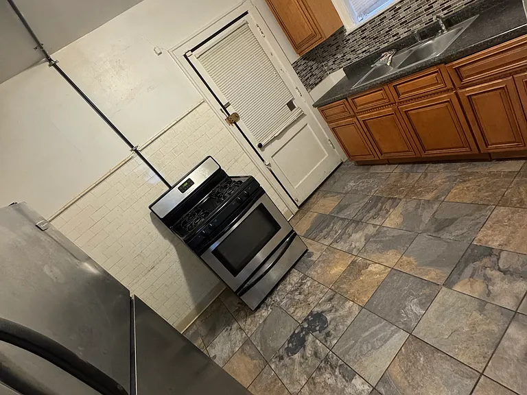 7735 S Essex Ave #2 — Photo 3