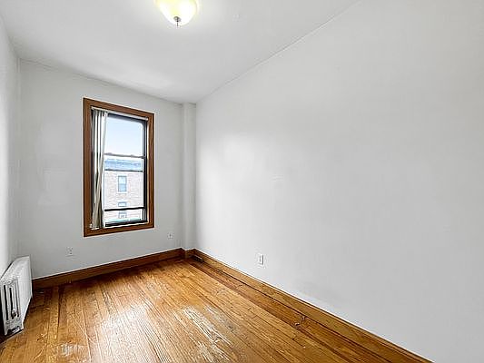 5th image of 31-16 36th Ave #2A