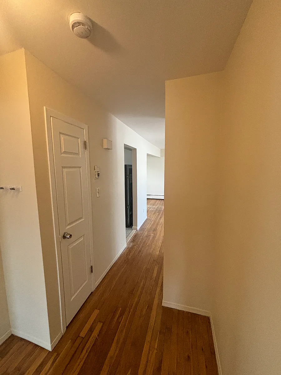 Hallway - 148 N 22nd St #1