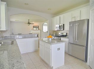 316 Diamond Bay Dr, Dickinson, TX 77539