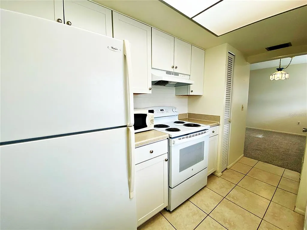 1 bed, 1.0 bath, 605 sqft, $1,200 — Photo 4