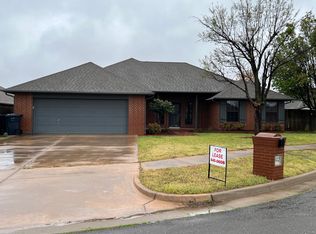 8832 NW 114th Cir, Oklahoma City, OK 73162