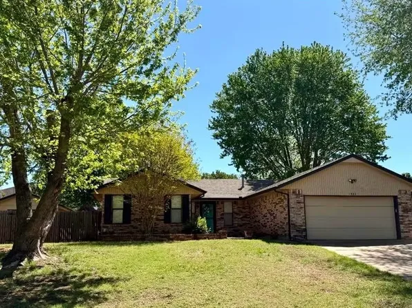 1802 Brookside Dr, Purcell, OK 73080
