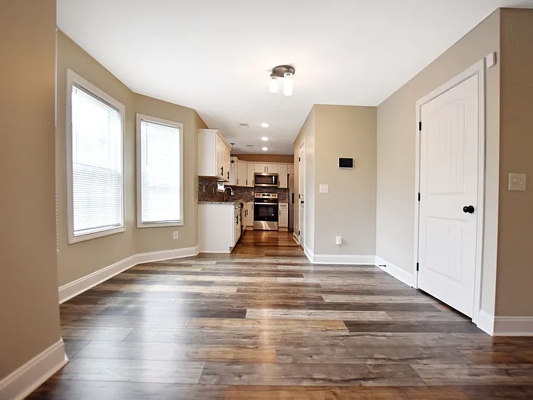 493 Woodtrace Dr — Photo 6